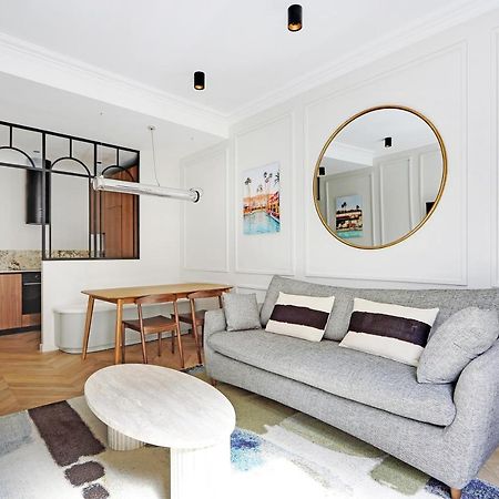 Pick A Flat'S Apartment In Triangle D'Or - Pierre 1Er De Serbie Paris Luaran gambar