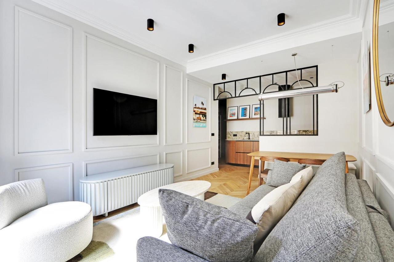 Pick A Flat'S Apartment In Triangle D'Or - Pierre 1Er De Serbie Paris Luaran gambar