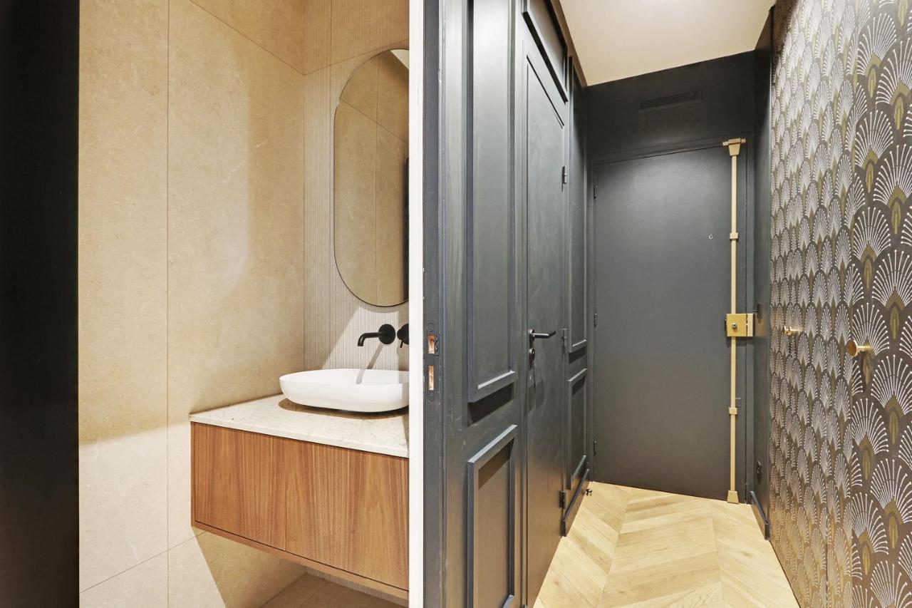 Pick A Flat'S Apartment In Triangle D'Or - Pierre 1Er De Serbie Paris Luaran gambar